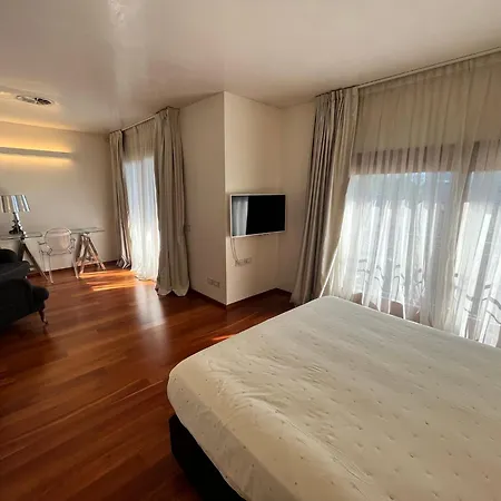 Vanessa Guest house